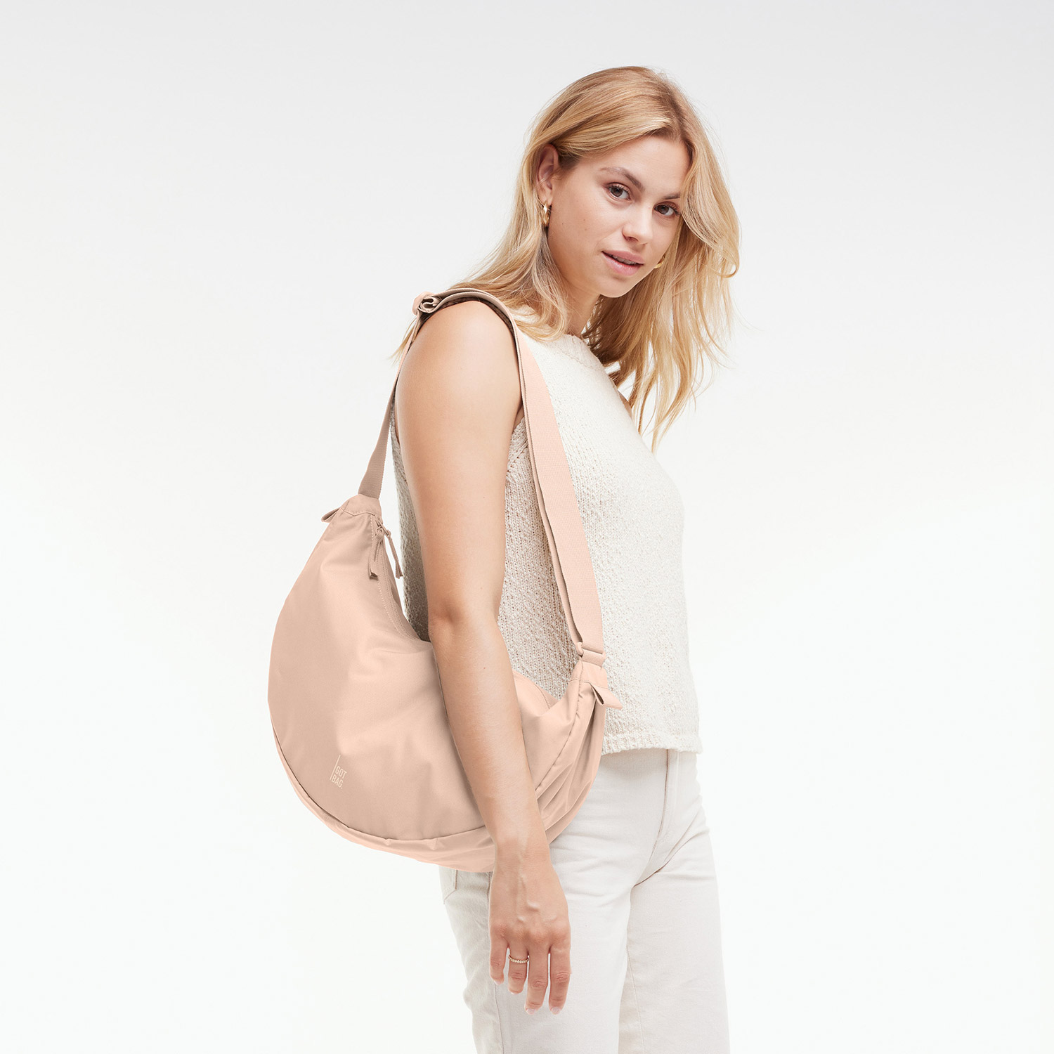 Got Bag Umhängetasche / Crossbody Moon Bag Large monochrome pearl Abbildung 6